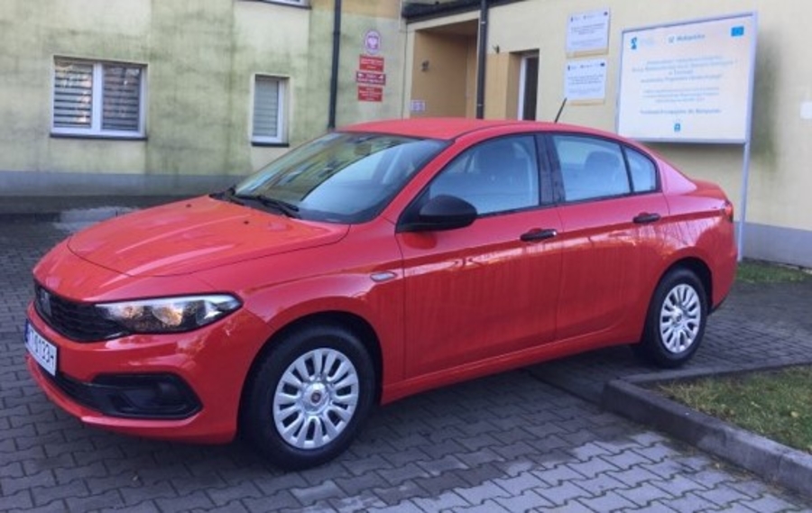 Nowy samochód Centrum Obsługi Placówek Opiekuńczo-Wychowawczych w Tarnowie